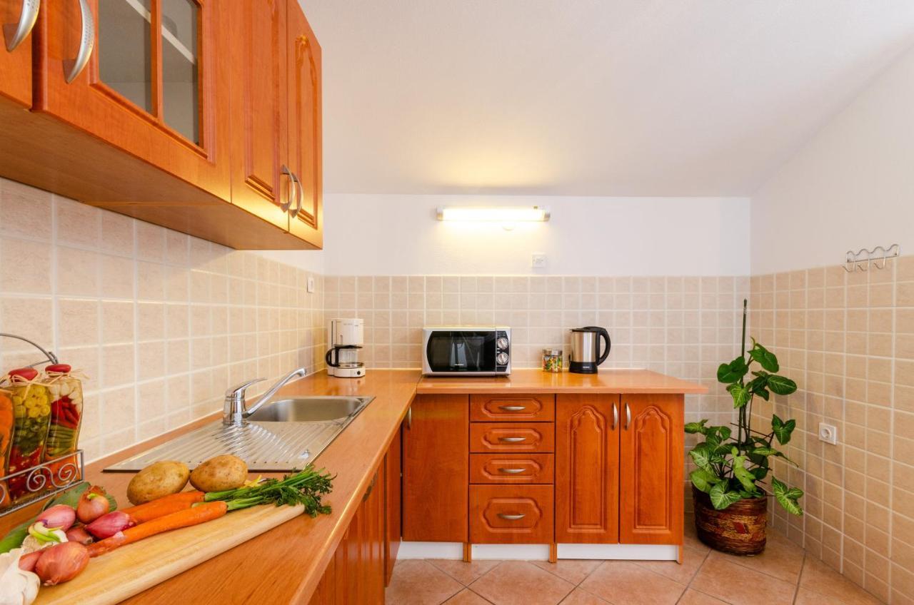 Apartmani Suncica Selce Luaran gambar